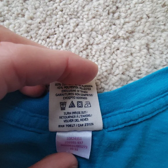 PINK Victoria's Secret Teal V-Neck Tee - Picture 4 of 4